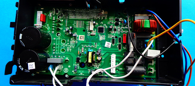 控制器進線是三根，出線雜亂多，只要分清很簡單